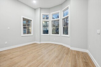806 13th St, Unit APT 1 in Union City, NJ - Foto de edificio - Building Photo