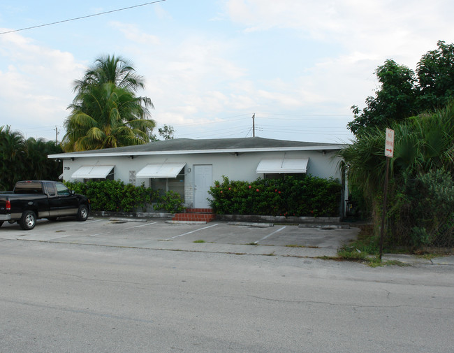 Harbordale Apartments in Fort Lauderdale, FL - Building Photo - Building Photo