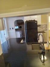 63 Belmont St, Unit 1st floor in Fitchburg, MA - Building Photo - Building Photo