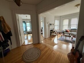 95 Prescott St, Unit 84-1 in Cambridge, MA - Foto de edificio - Building Photo