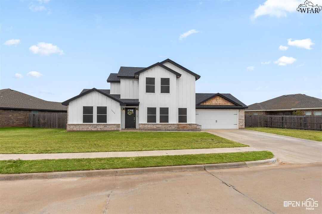 5030 Olivia Ln in Wichita Falls, TX - Building Photo