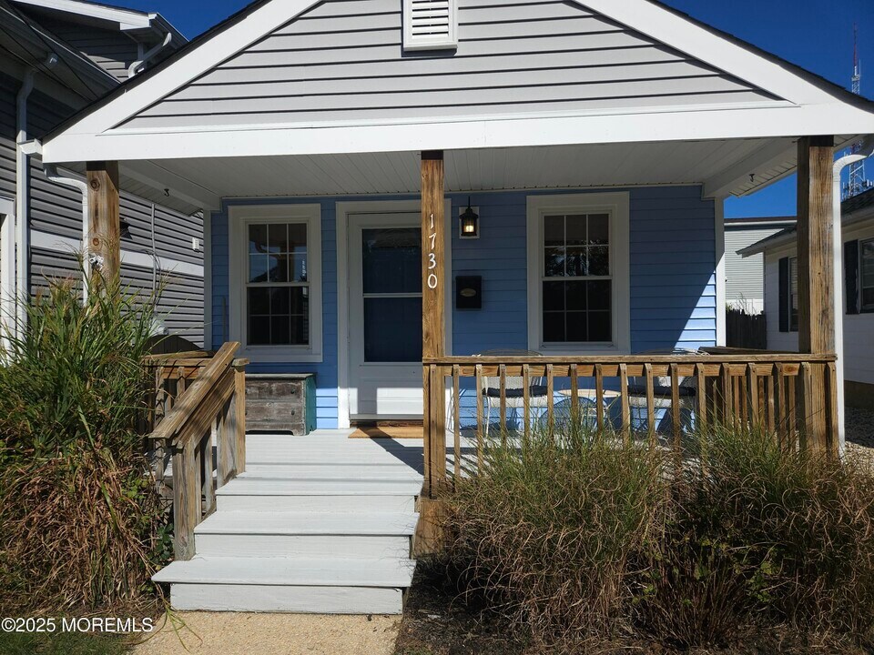 1730 Brand Pkwy in Belmar, NJ - Building Photo