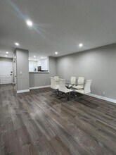 1432 S Lakeside Dr, Unit 5 in Lake Worth Beach, FL - Foto de edificio - Building Photo