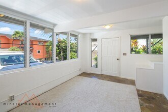 2057 10th Ave-Unit -1 in Honolulu, HI - Building Photo - Building Photo