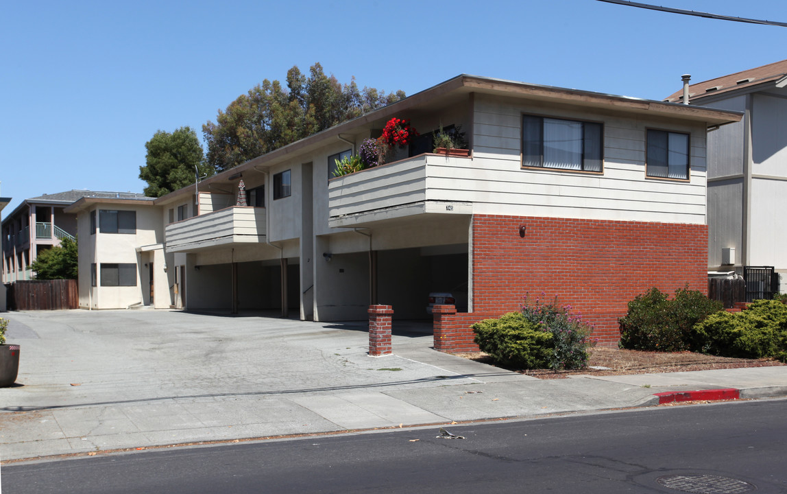 745 Elm St in San Carlos, CA - Foto de edificio