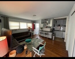 304 Lincoln Blvd, Unit Studio in Long Beach, NY - Building Photo