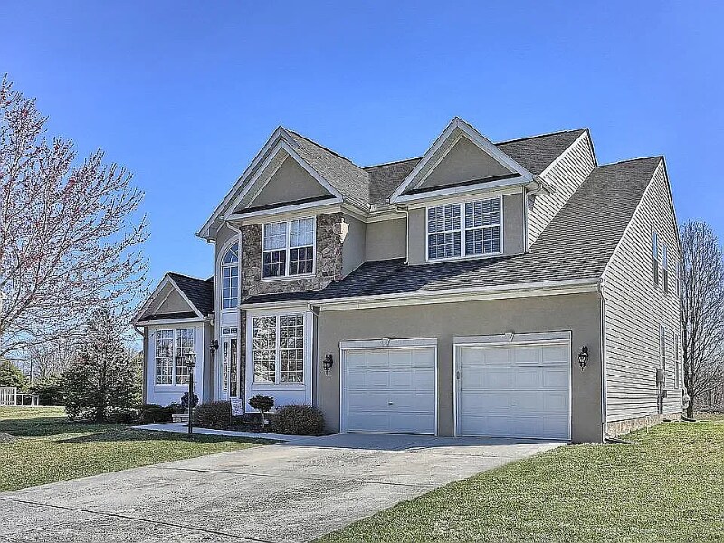 11 Turmeric Dr in Mechanicsburg, PA - Building Photo