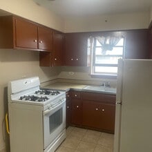 7705 W Fullerton Ave in Elmwood Park, IL - Building Photo - Building Photo