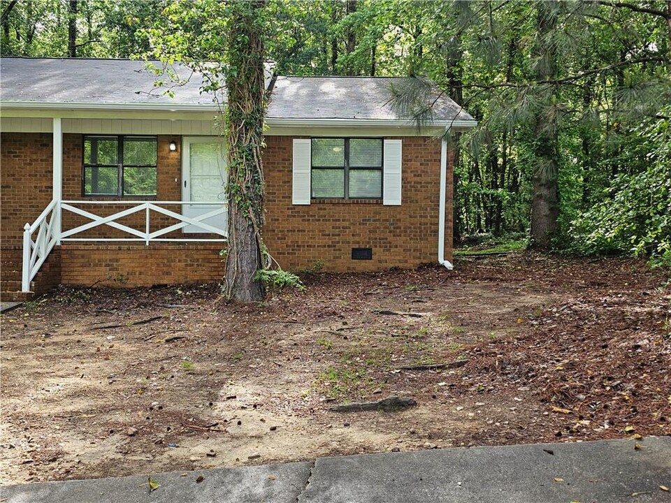 1630 Nutmeg St in Douglasville, GA - Building Photo