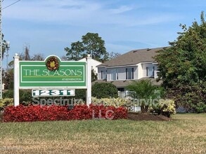 12311 Kensington Lakes Dr in Jacksonville, FL - Foto de edificio - Building Photo