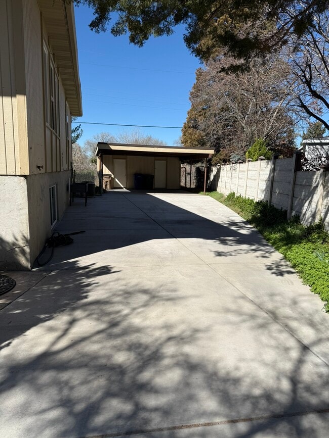 451 N Montgomery St in Salt Lake City, UT - Building Photo - Building Photo