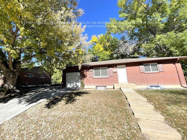 6209 Brooks Dr in Arvada, CO - Building Photo - Building Photo