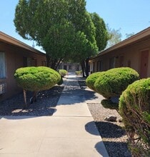 Catalina Country Studio Apartments in Tucson, AZ - Building Photo - Building Photo
