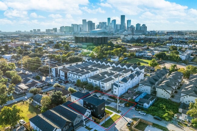 412 N Nagle St in Houston, TX - Building Photo - Building Photo