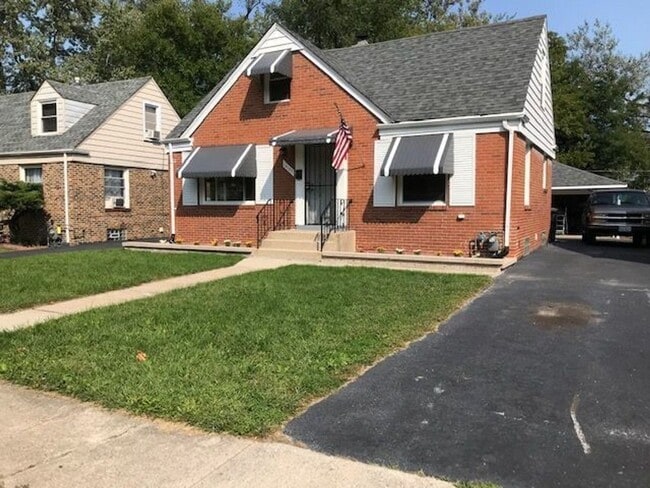 property at 14133 Calumet Ave