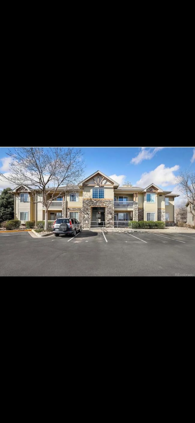 10351 W Girton Dr, Unit 203 in Lakewood, CO - Building Photo - Building Photo
