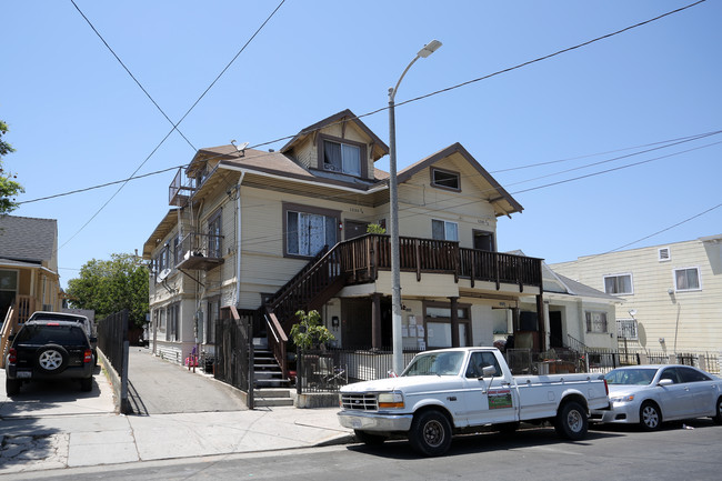 1233 S Kenmore Ave in Los Angeles, CA - Building Photo - Building Photo