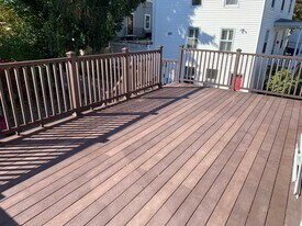 3 Commercial St, Unit 2 in Marblehead, MA - Building Photo