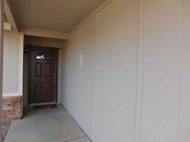 1101 N Kenneth Ct in Chandler, AZ - Building Photo - Building Photo