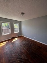 804 Barbee Ave in High Point, NC - Foto de edificio - Building Photo