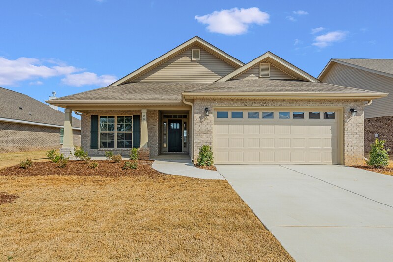 201 Abercorn Dr in Madison, AL - Building Photo