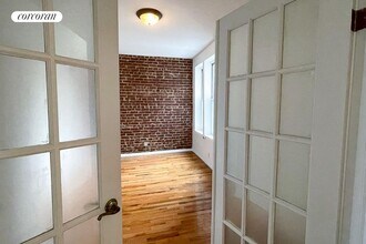 57 W 106th St in New York, NY - Building Photo - Building Photo