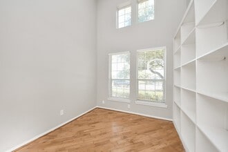 13111 Porter Meadow Ln in Houston, TX - Building Photo - Building Photo