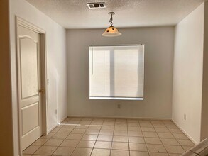 8460 Willow Ave in California City, CA - Building Photo - Building Photo