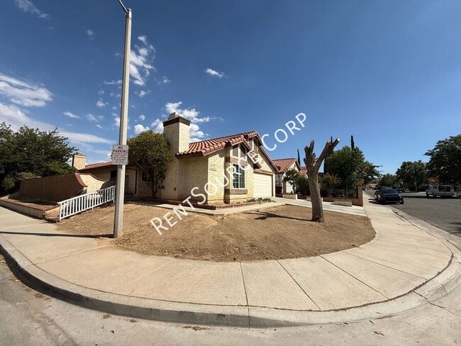 37516 Lilacview Ave in Palmdale, CA - Building Photo - Building Photo