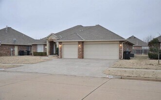 6613 Stinchcomb Dr in Oklahoma City, OK - Building Photo