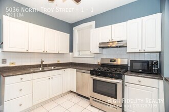 5036 N Troy St in Chicago, IL - Building Photo - Building Photo