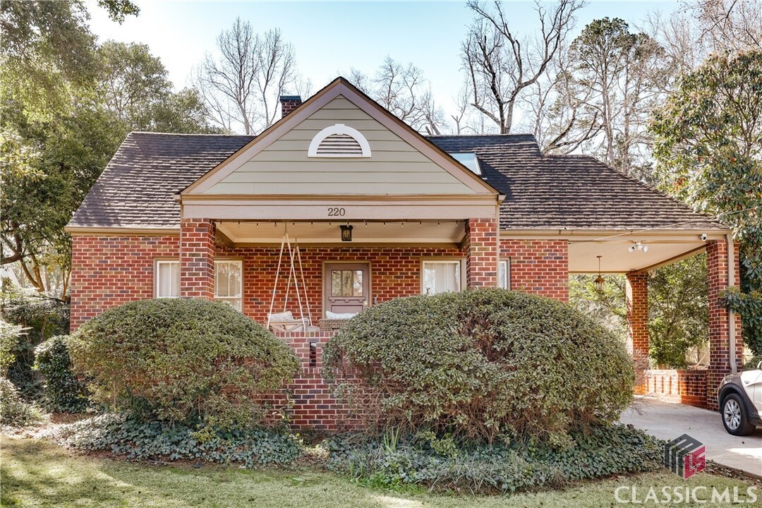 220 Morton Ave in Athens, GA - Building Photo