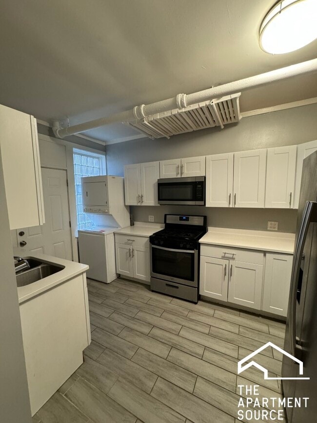 property at 2838 W Addison St