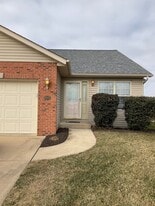 10974 Kentfield Dr in Lebanon, IL - Building Photo