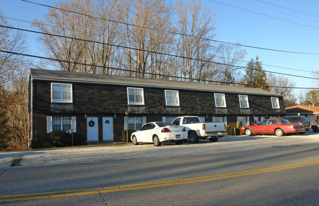 5901 E Pea Ridge Rd in Huntington, WV - Building Photo