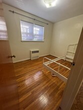 31-23 70th Streets in New York, NY - Building Photo - Building Photo