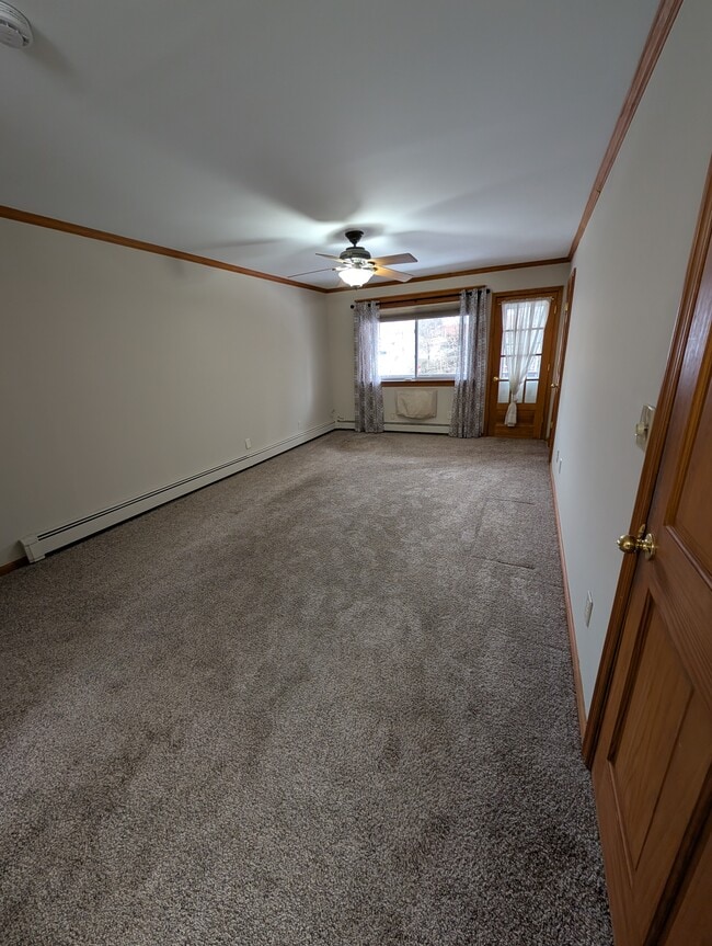 321 Titusville Rd, Unit 130 in Poughkeepsie, NY - Building Photo - Building Photo