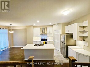 1103 Barrow Ave. in Kingston, ON - Building Photo - Building Photo