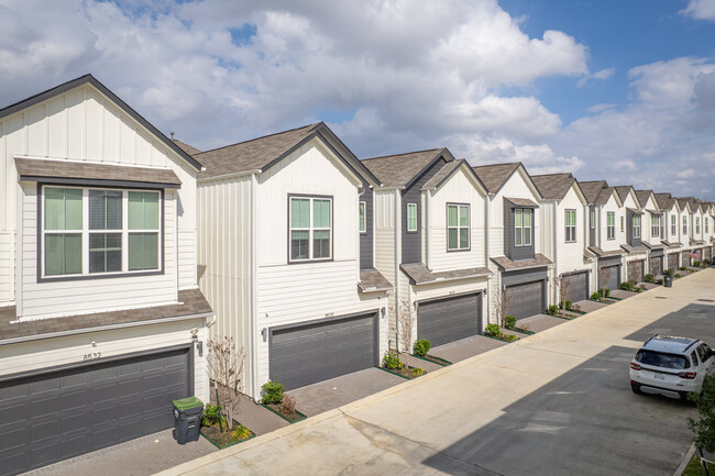 Kobe Park in Houston, TX - Building Photo - Building Photo