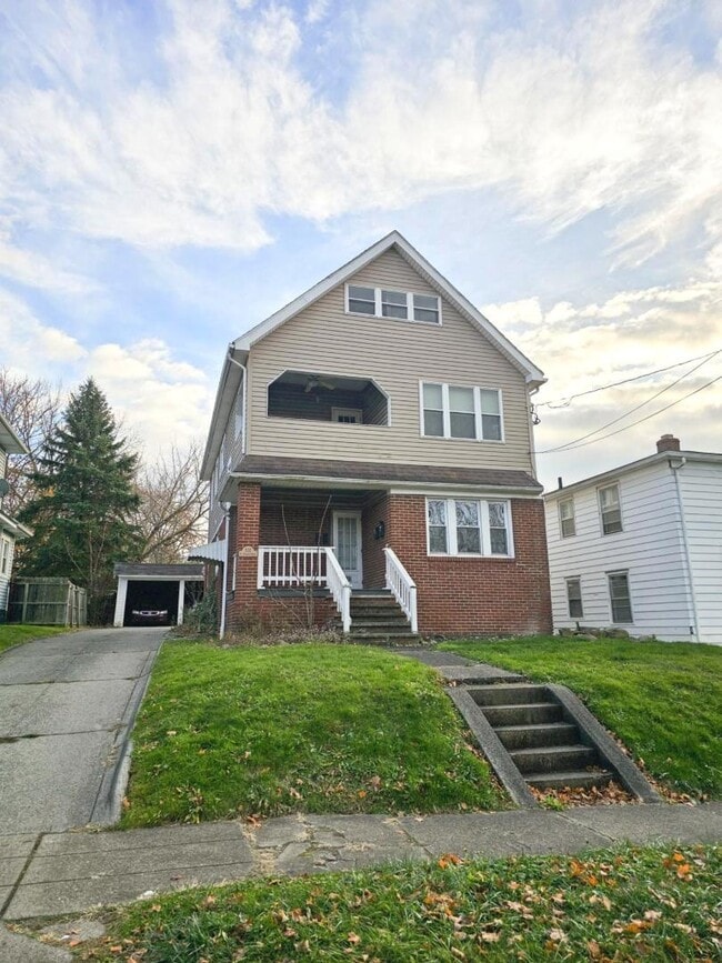 property at 532 N Firestone Blvd