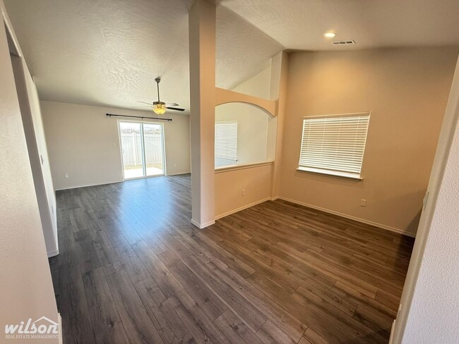 2004 S 62nd Ave. in Yakima, WA - Building Photo - Building Photo