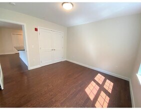 65 Central St-Unit -1 in Georgetown, MA - Building Photo - Building Photo