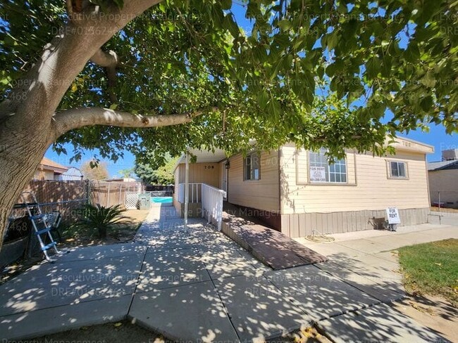708 Curtis Dr