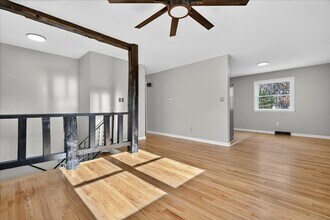 12 Kristan Dr in Ballston Spa, NY - Foto de edificio - Building Photo