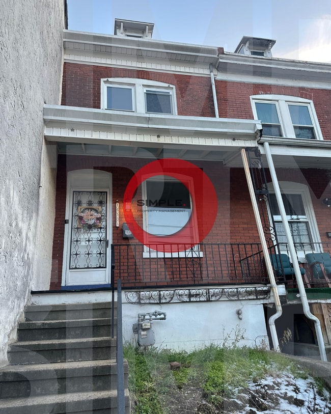 property at 1650A Cotton St