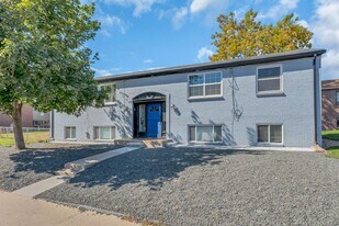 2351 S Locust St in Denver, CO - Building Photo