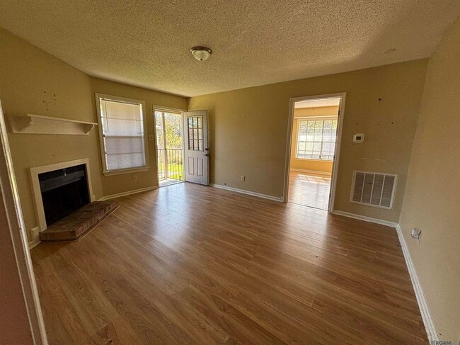 1654 Clear Lake Ave in Baton Rouge, LA - Building Photo - Building Photo