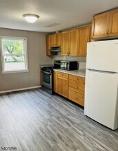 36 Mundy Ave in Spotswood, NJ - Building Photo - Building Photo