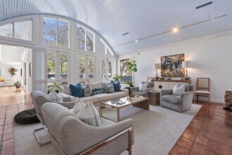 1600 Forest Trail in Austin, TX - Building Photo - Building Photo
