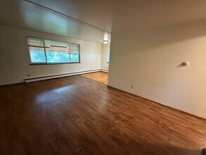 2410 Brentwood Pky, Unit #C in Madison, WI - Foto de edificio - Building Photo